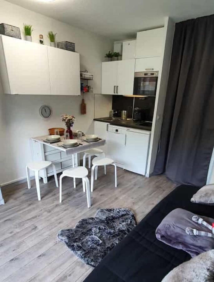 Studio 2 Alpes, Proche Lac Buissonniere, Menage Inclus, Balcon, Parking Λε Ντεζ Αλπ Εξωτερικό φωτογραφία