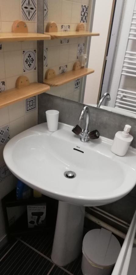 Studio 2 Alpes, Proche Lac Buissonniere, Menage Inclus, Balcon, Parking Λε Ντεζ Αλπ Εξωτερικό φωτογραφία