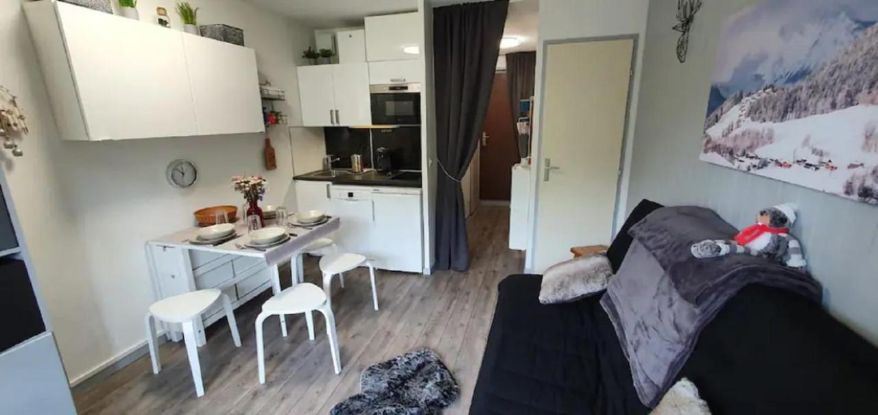 Studio 2 Alpes, Proche Lac Buissonniere, Menage Inclus, Balcon, Parking Λε Ντεζ Αλπ Εξωτερικό φωτογραφία