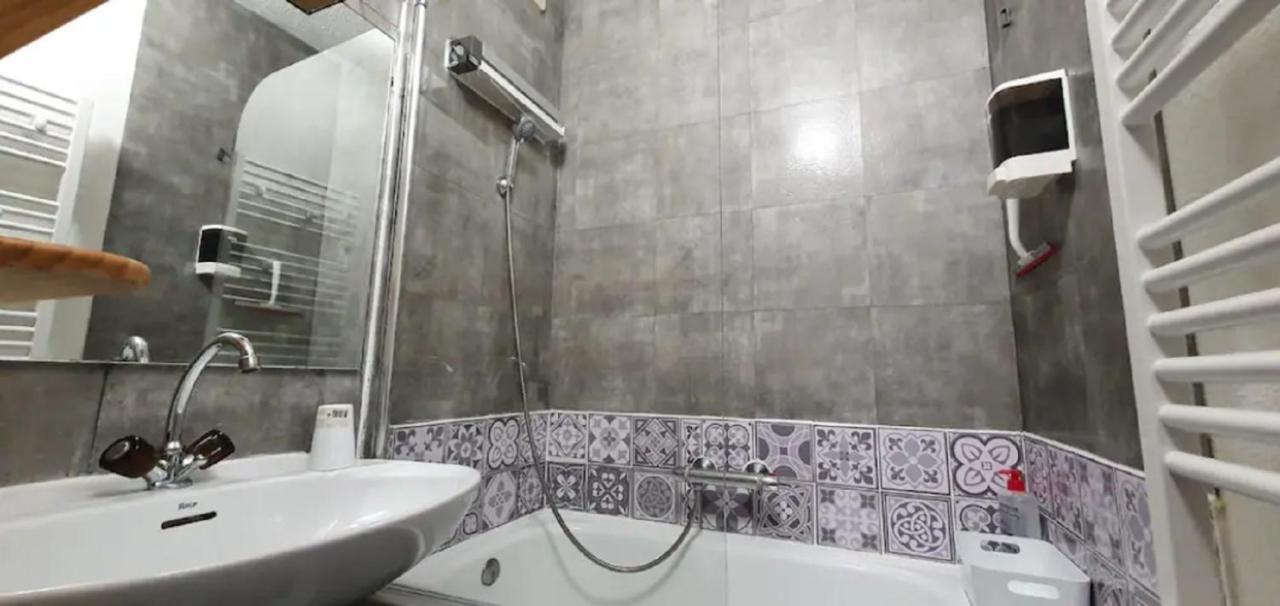 Studio 2 Alpes, Proche Lac Buissonniere, Menage Inclus, Balcon, Parking Λε Ντεζ Αλπ Εξωτερικό φωτογραφία