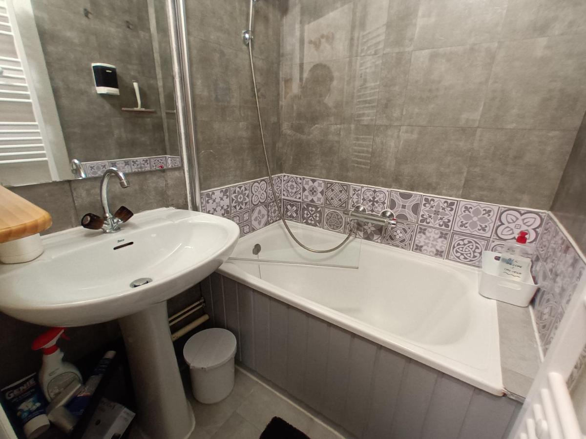 Studio 2 Alpes, Proche Lac Buissonniere, Menage Inclus, Balcon, Parking Λε Ντεζ Αλπ Εξωτερικό φωτογραφία